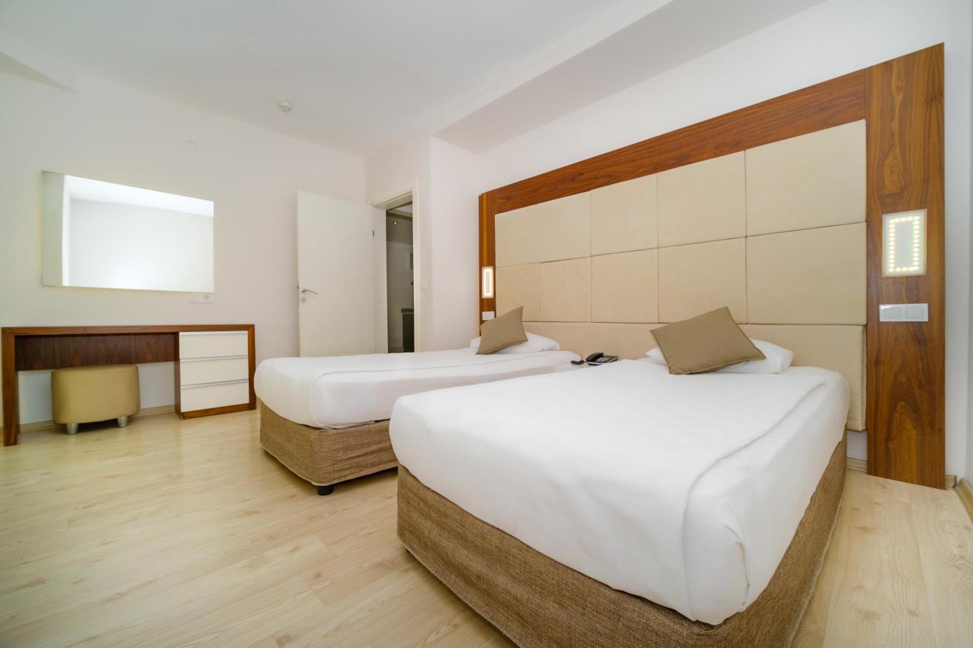 Delfino Apart Hotel Алания Экстерьер фото