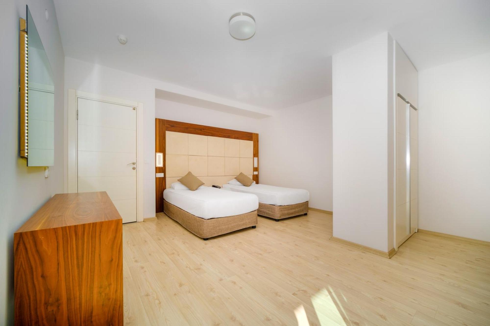 Delfino Apart Hotel Алания Экстерьер фото